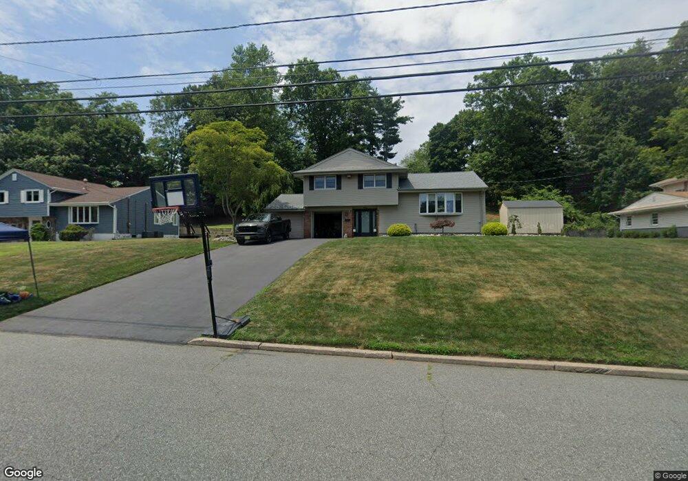 414 Briarwood Ln, Northvale, NJ 07647 - photo 1