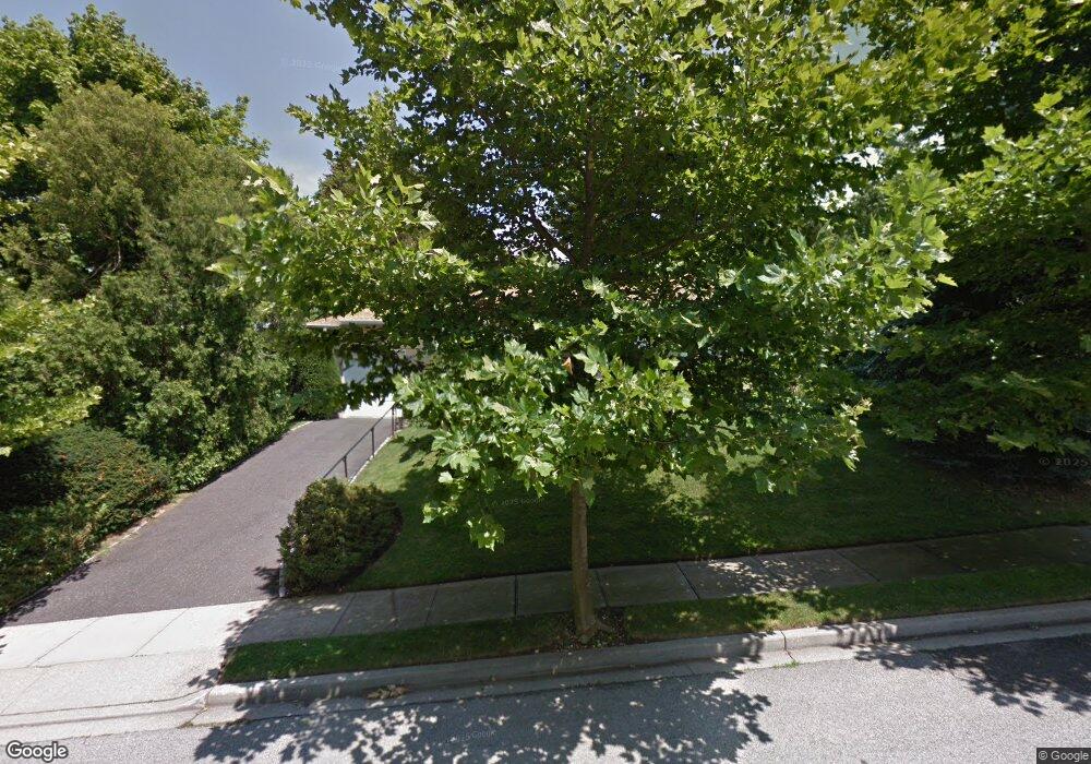 16 Falmouth Ln, Glen Head, NY 11545 - photo 1