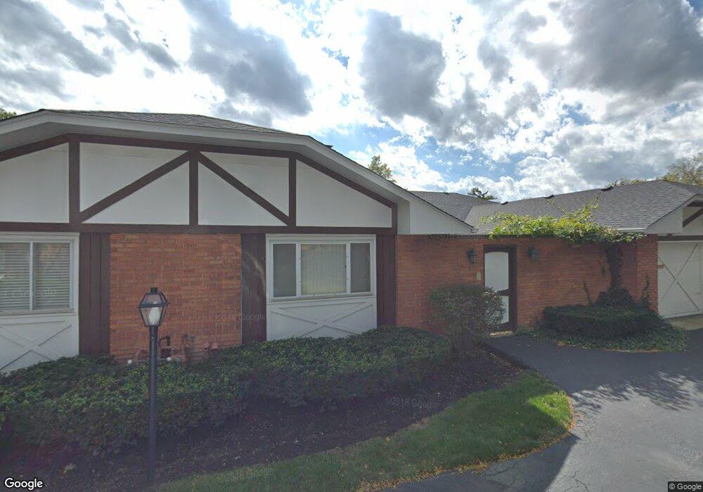 2 Shannon Ln, Rolling Meadows, IL 60008 - photo 1