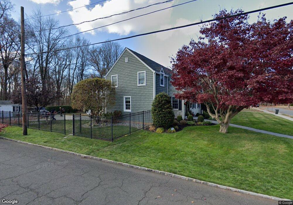 502 Twin Oaks Rd, Union, NJ 07083 - photo 1