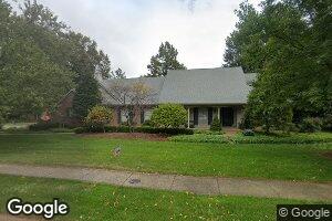 1101 Oxmoor Woods Pkwy, Louisville, KY 40222