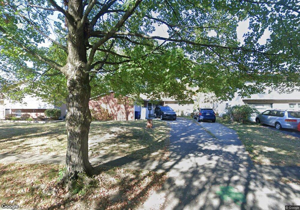 5337 Hazelwood Rd, Columbus, OH 43229 - photo 1