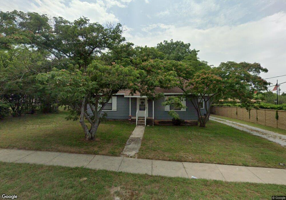 403 N Trinity St, Decatur, TX 76234 - photo 1