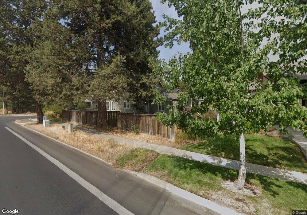 2110 NW Torrey Pines Dr, Bend, OR 97701 - photo 1