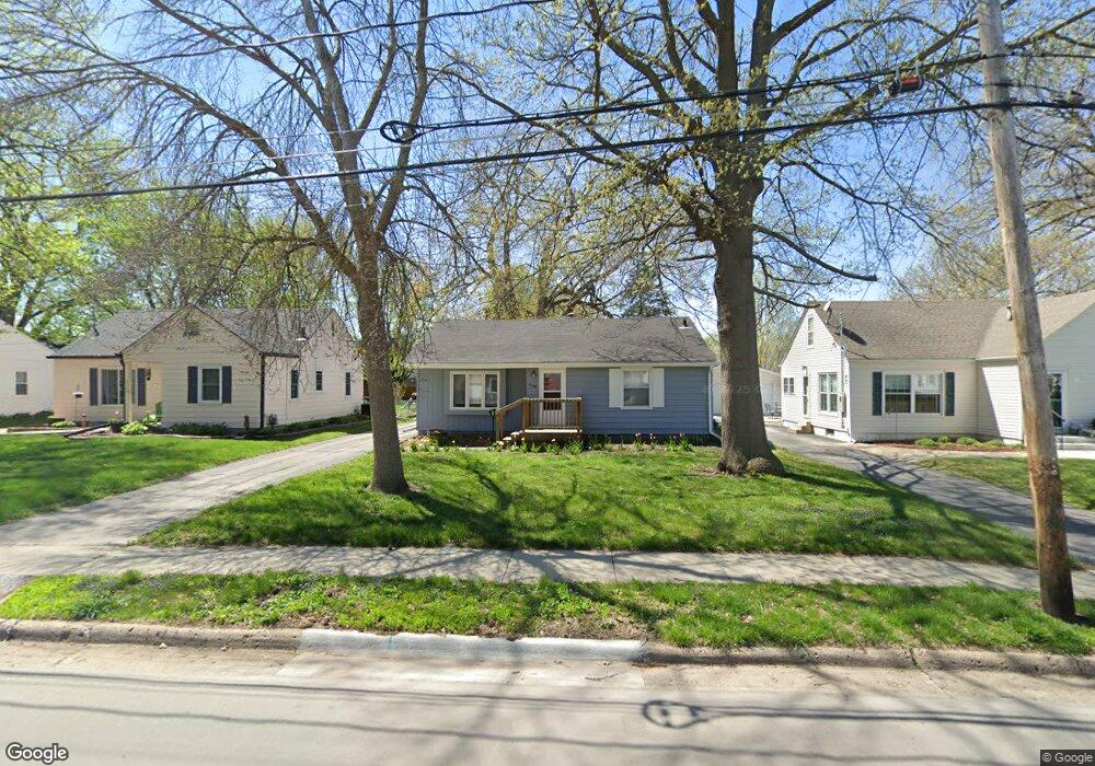 2106 56th St, Des Moines, IA 50310 - photo 1
