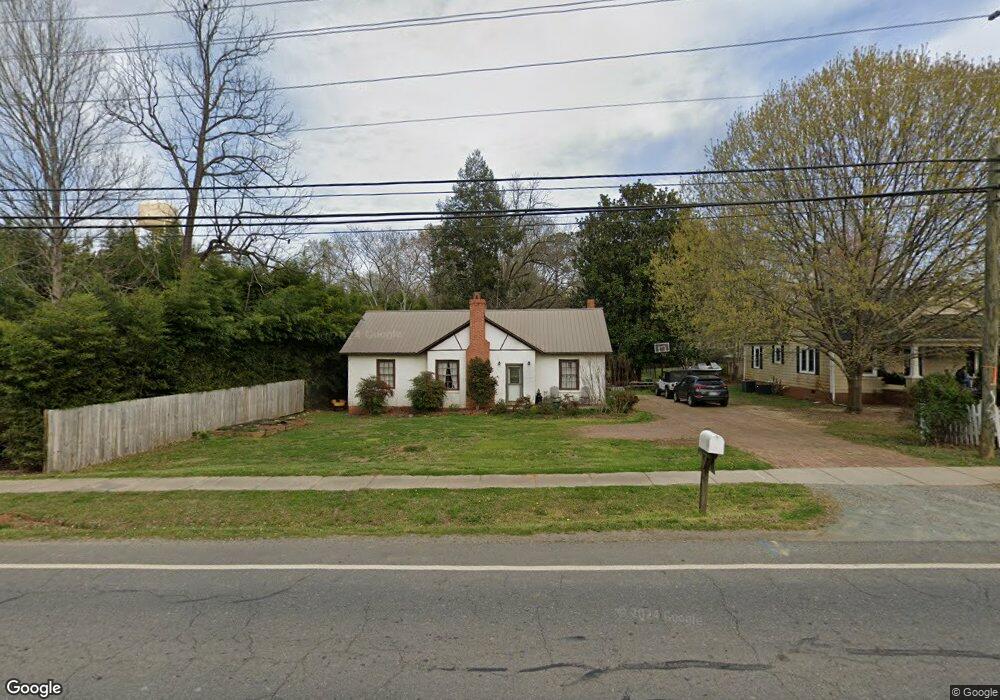 611 Sanford Rd, Pittsboro, NC 27312 - photo 1