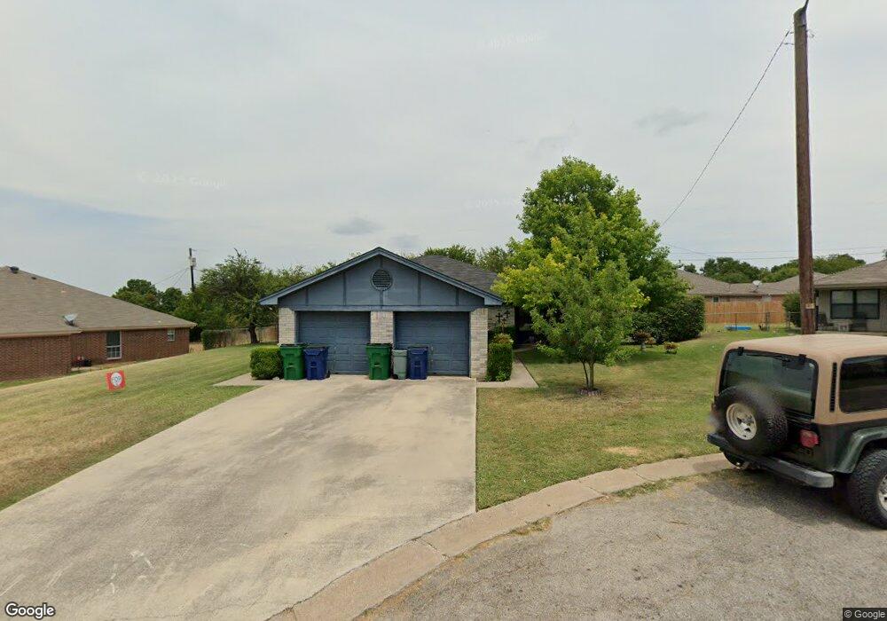 504 Valleyridge Ct, Decatur, TX 76234 - photo 1