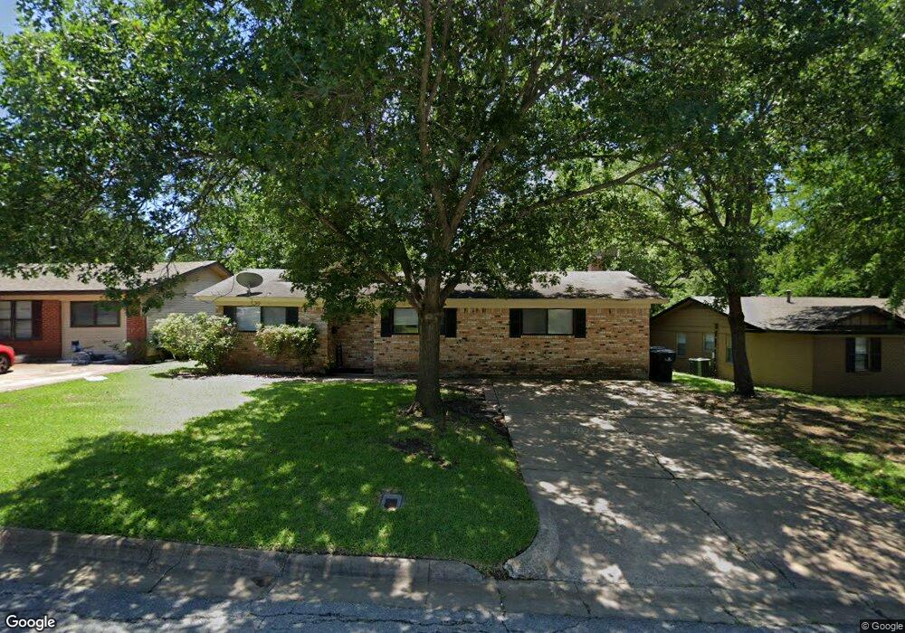 164 N Imperial Dr, Denison, TX 75020 - photo 1