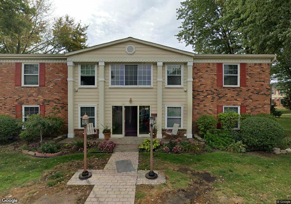 775 W Maple Rd unit 801, 11, Clawson, MI 48017 - photo 1