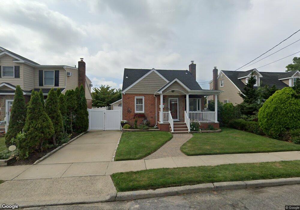 1115 Langdon St, Franklin Square, NY 11010 - photo 1