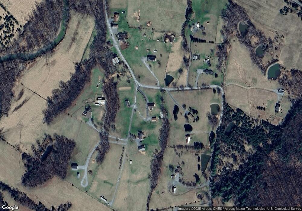 3 Huckleberry Ln, Berkeley Springs, WV 25411 - photo 1