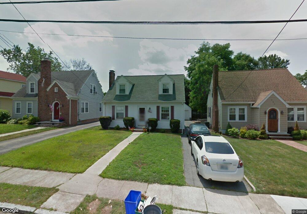 390 Auburn St, Cranston, RI 02910 - photo 1