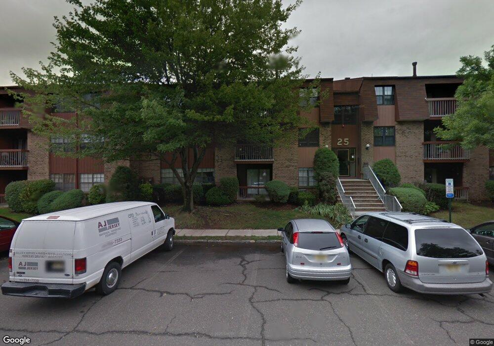 290 Alpine Way unit A, Woodbridge Township, NJ 07095 - photo 1