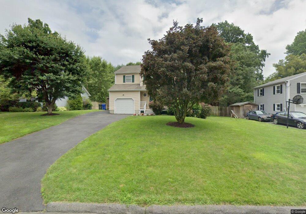 16 Oakledge Cir, Norwalk, CT 06854 - photo 1