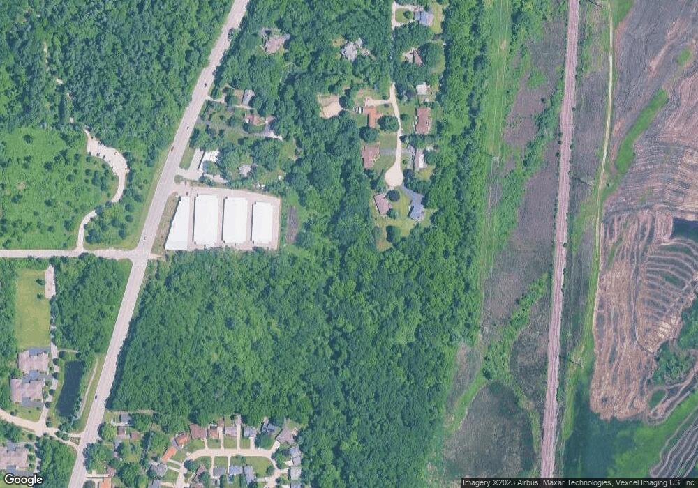 37015-21 N Sheridan Rd, Beach Park, IL 60087 - photo 1