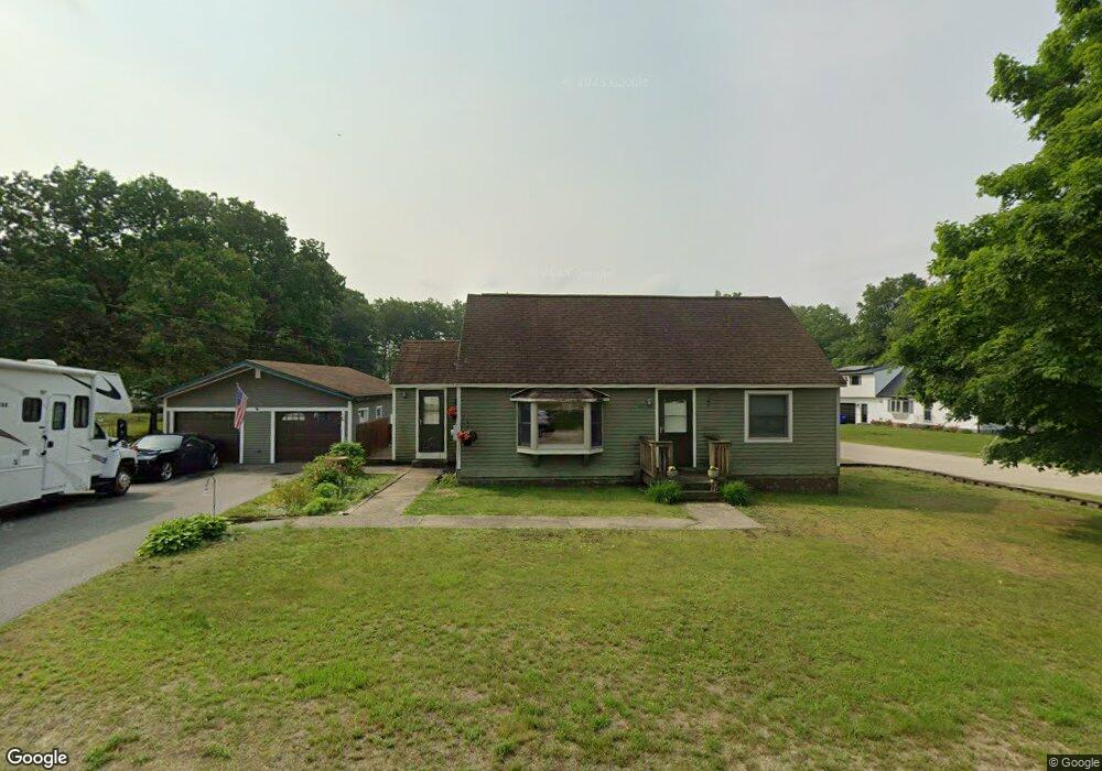 10 Bruce St, Hudson, NH 03051 - photo 1