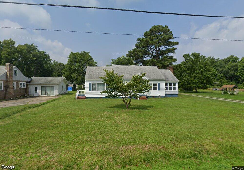 1201 Dandy Loop Rd, Yorktown, VA 23692 - photo 1