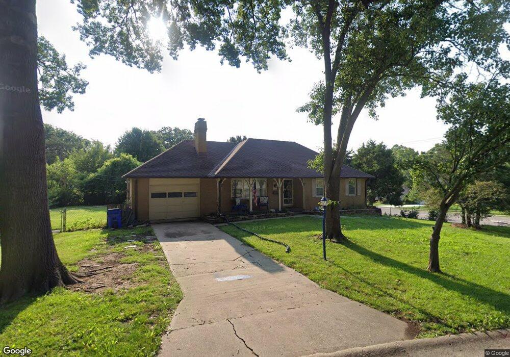 6643 Mastin St, Shawnee, KS 66203 - photo 1