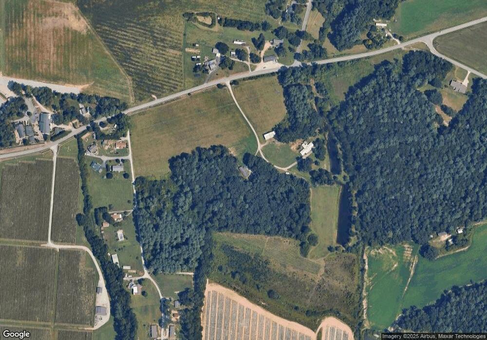 112 Daddys Girl Ln, Hendersonville, NC 28792 - photo 1