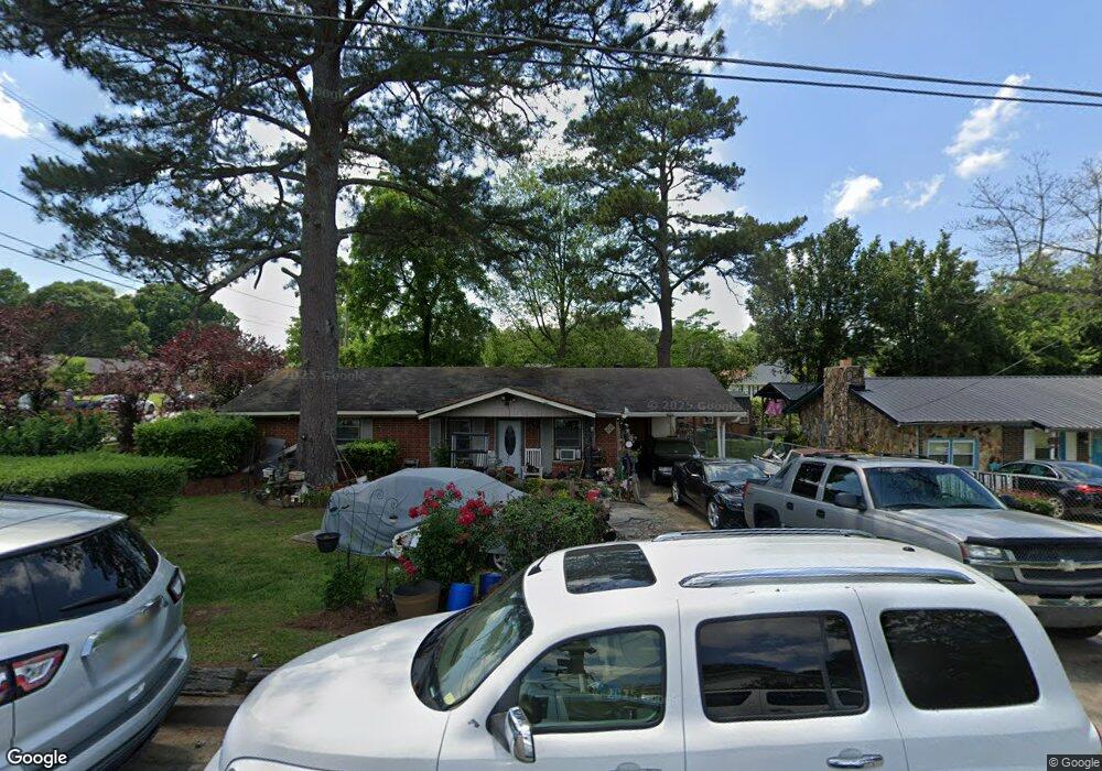 135 Valley Cir, Carrollton, GA 30117 - photo 1