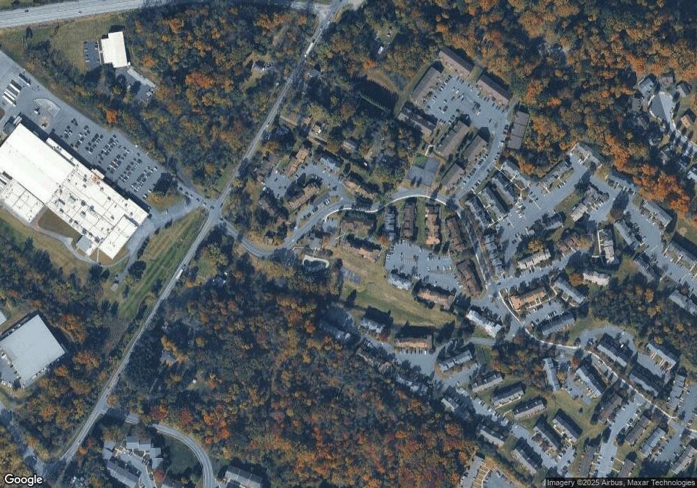 25-1 Laurel Springs Ln, Reading, PA 19606 - photo 1