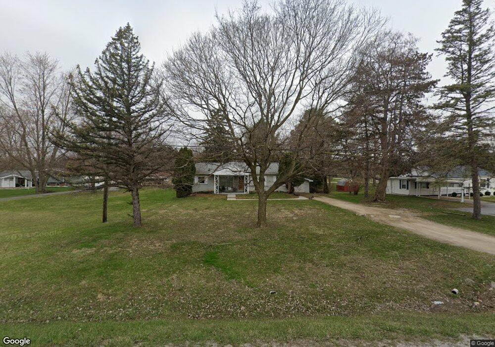 325 N Elms Rd, Flushing, MI 48433 - photo 1