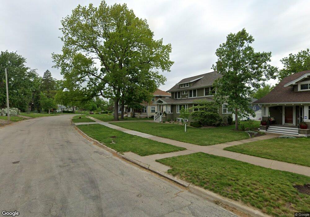 2044 5th Ave SE, Cedar Rapids, IA 52403 - photo 1