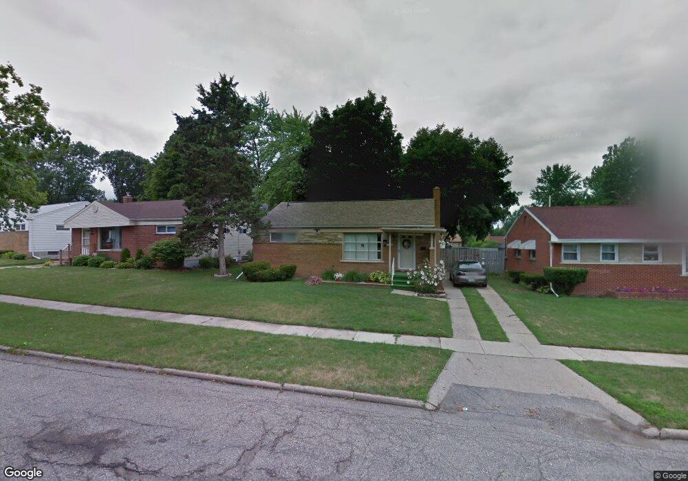 1005 Mitchell Ave, Lansing, MI 48917 - photo 1