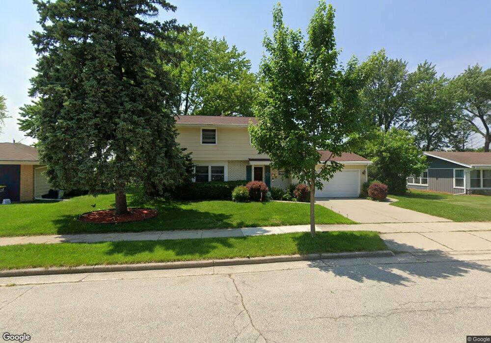 2008 Empire Dr, Waukesha, WI 53186 - photo 1