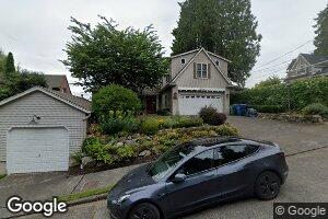8334 Island Dr S, Seattle, WA 98118