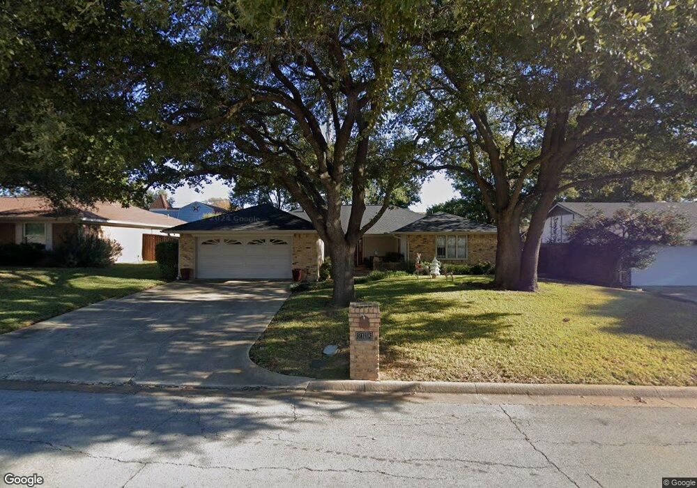 2108 Northglen Dr, Hurst, TX 76054 - photo 1