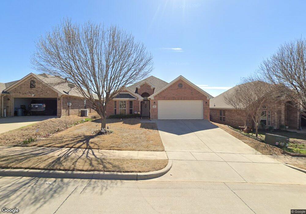 925 Jodie Dr, Weatherford, TX 76087 - photo 1