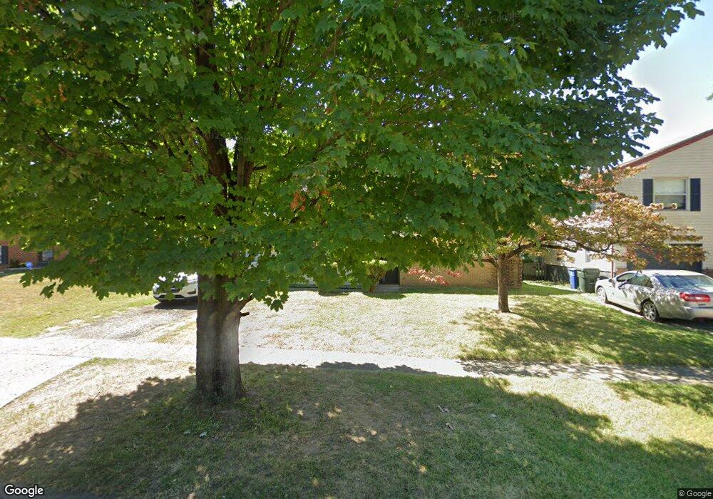 4449 Dundee Ave, Columbus, OH 43227 - photo 1