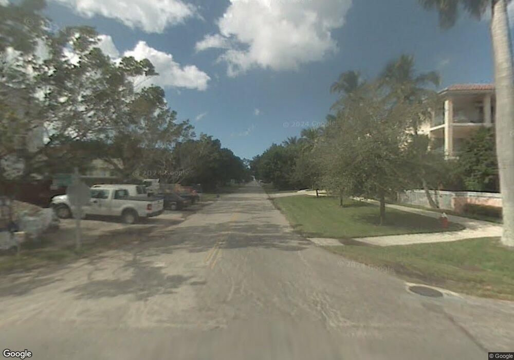 9th 9th Ave S, Naples, FL 34102 - photo 1