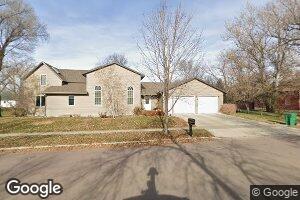 206 W 9th St, Woonsocket, SD 57385