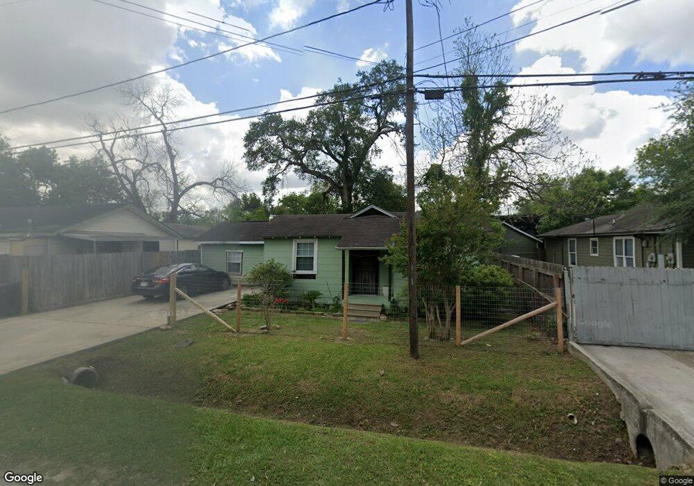 1122 Norham St, Houston, TX 77022 - photo 1