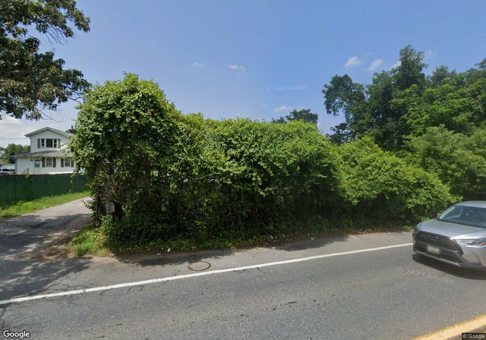 10214 Lanham Severn Rd, Lanham, MD 20706 - photo 1