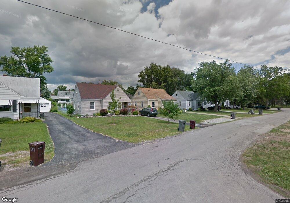 2024 Oakland Pkwy, Lima, OH 45805 - photo 1