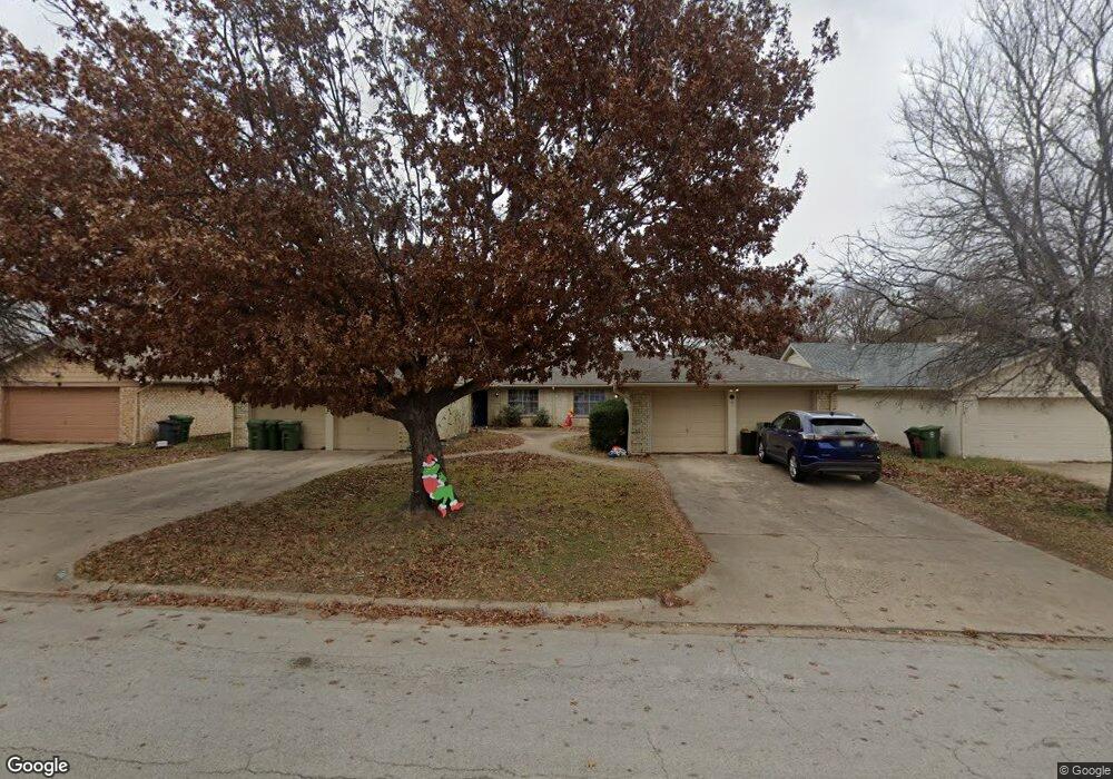 544 Billie Ruth Ln, Hurst, TX 76053 - photo 1