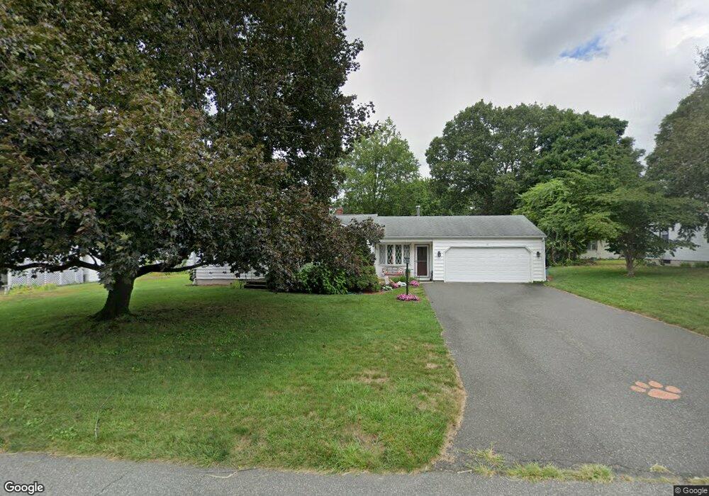 31 Hollywood St, South Hadley, MA 01075 - photo 1