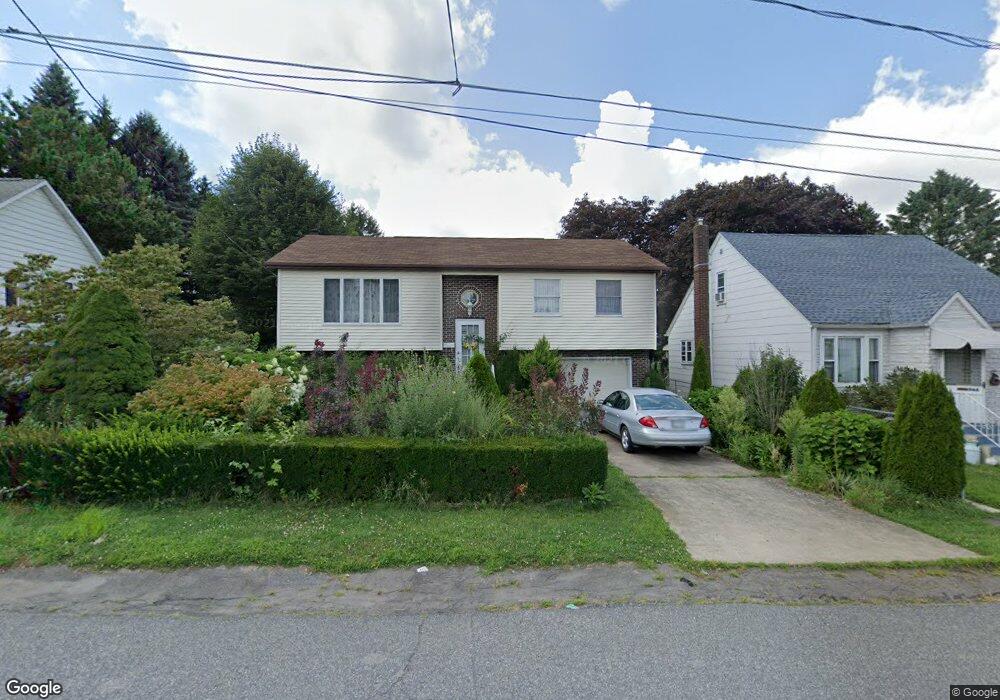 962 N Locust St, Hazleton, PA 18201 - photo 1