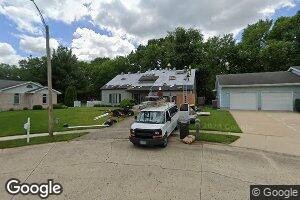1061 S Cedar Hill Dr, Decatur, IL 62521