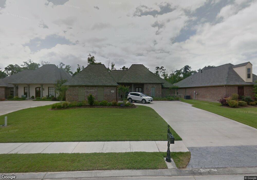 1201 Benvue Ln, Lake Charles, LA 70605 - photo 1