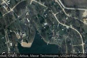 21800 Lake Shore Dr, Bernard, IA 52032