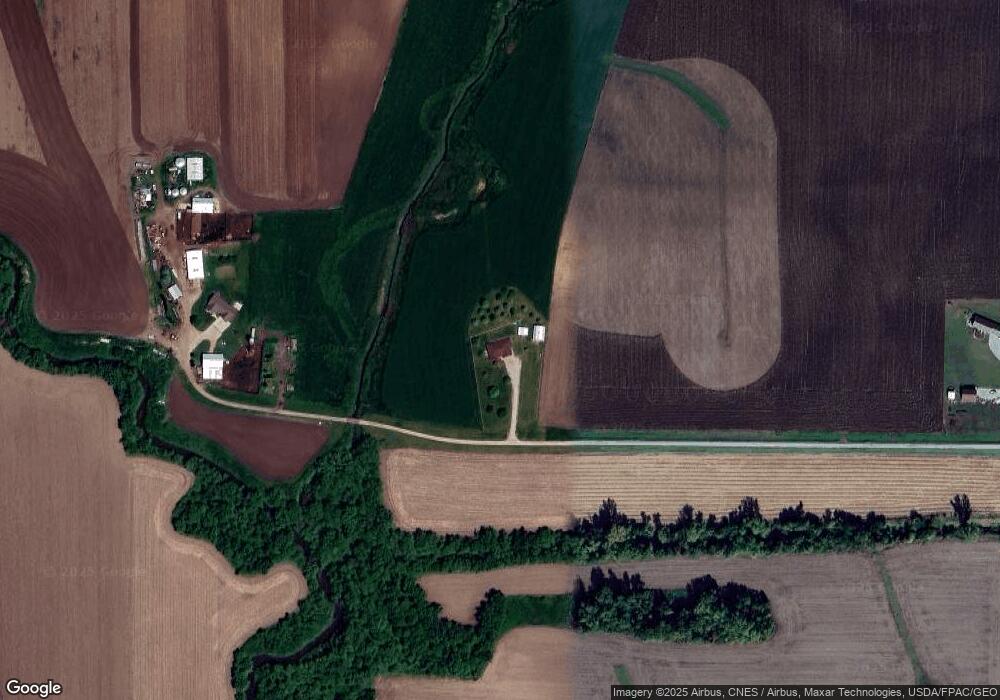 9299 E 20th St N, Newton, IA 50208 - photo 1