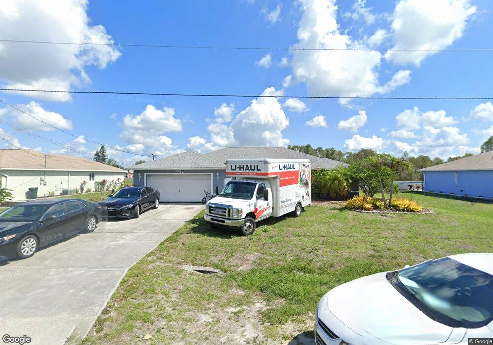 215 Manatee St, Fort Myers, FL 33913 - photo 1