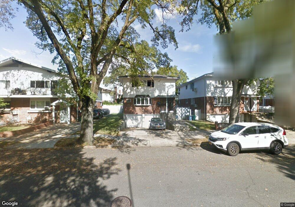 81-11 155th Ave, Jamaica, NY 11414 - photo 1