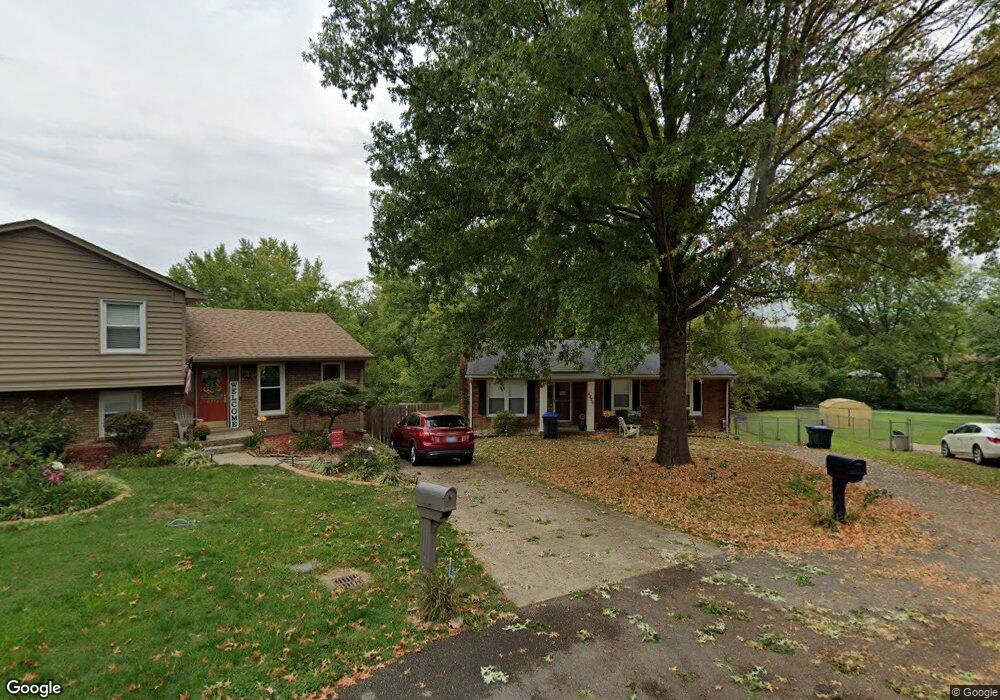 6520 Daverman Ct, Louisville, KY 40228 - photo 1