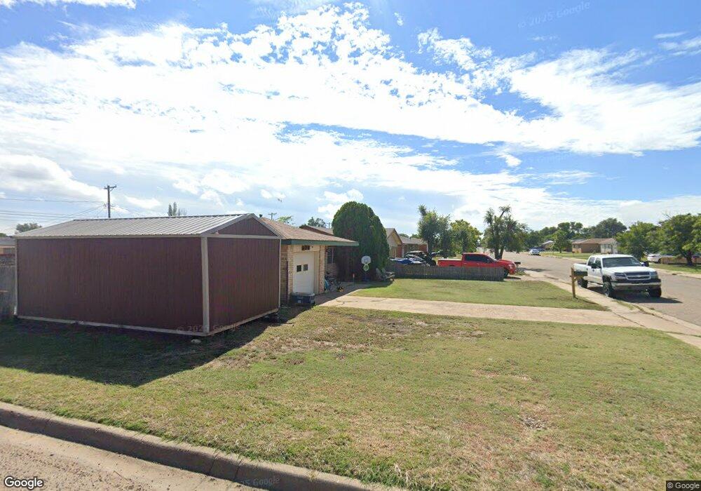 518 Pine Ave, Dumas, TX 79029 - photo 1