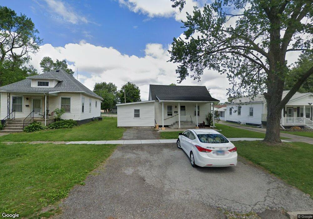 1009 N 12th St, Mattoon, IL 61938 - photo 1